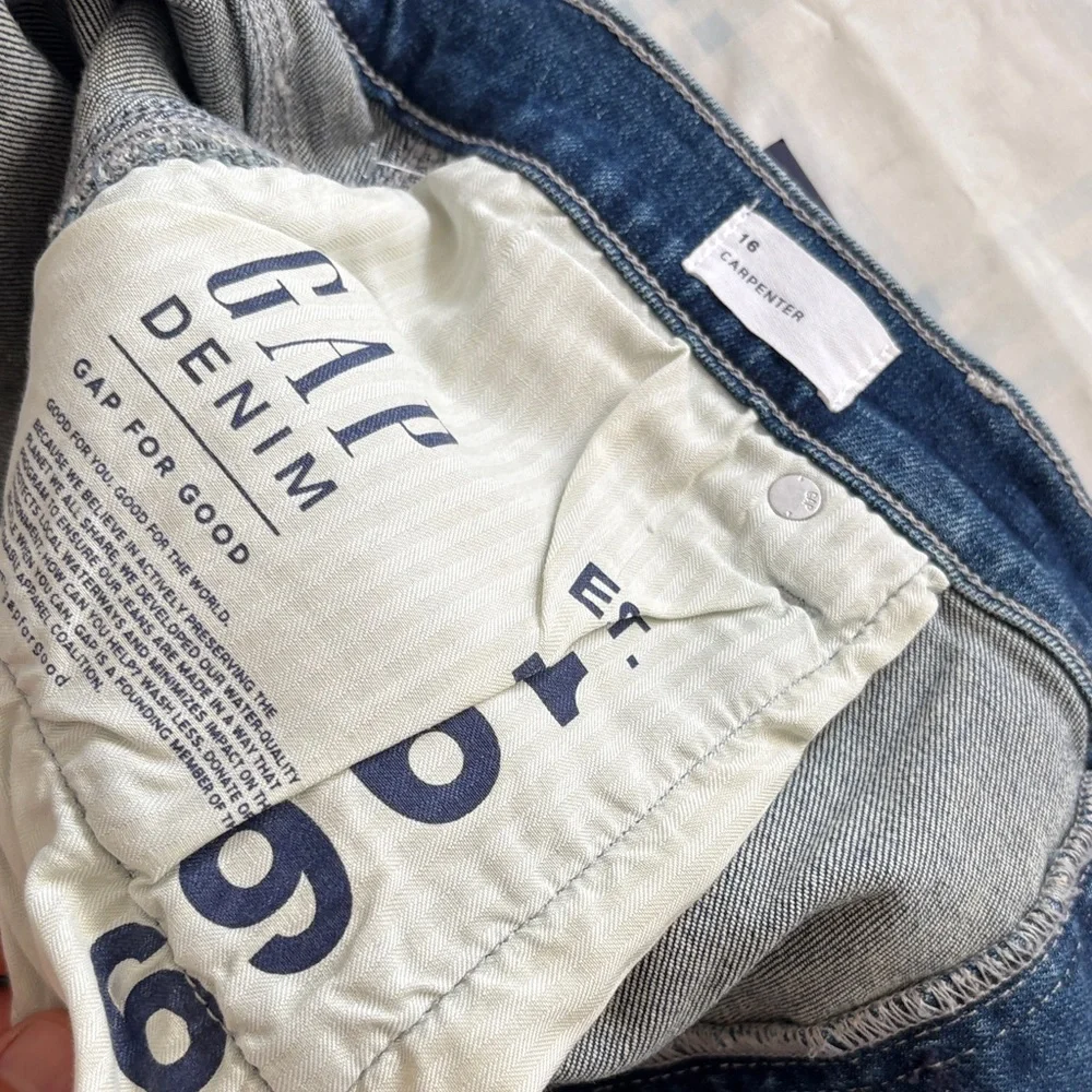 Gap women’s Relaxed Fit‎ Jeans in Deep Blue